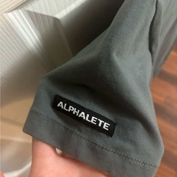 ALPHALETE Grey Crop XS - Picture 2 of 3